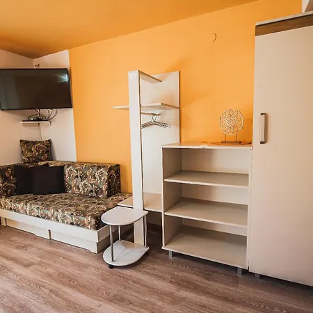 Apartma Rombon Brdo With Free Onsite Parking Appartement