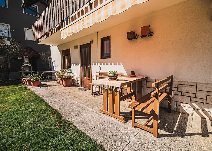 Διαμέρισμα Apartma Rombon Brdo With Free Onsite Parking