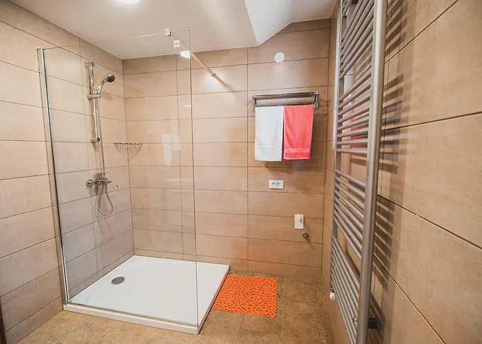 Apartma Rombon Brdo With Free Onsite Parking